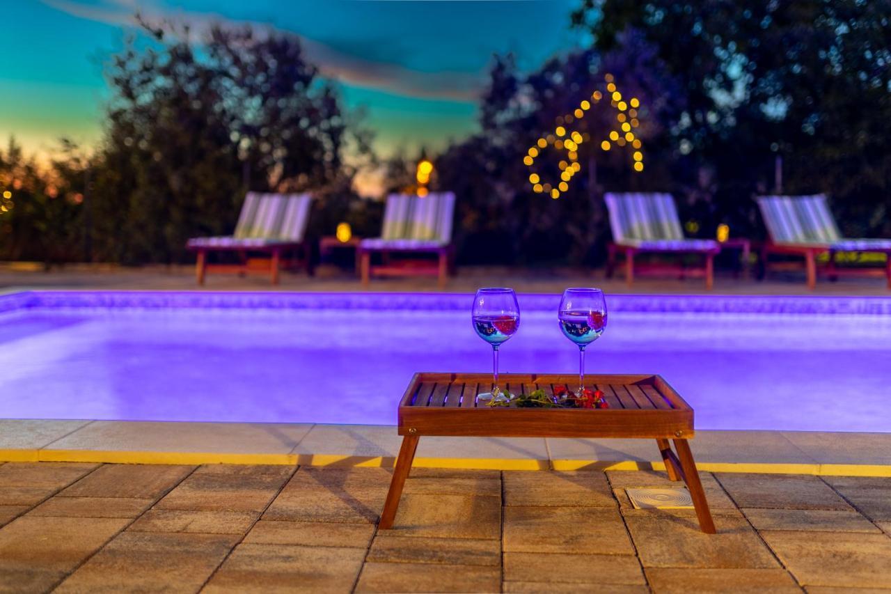 Villa Adastra Малинска Экстерьер фото